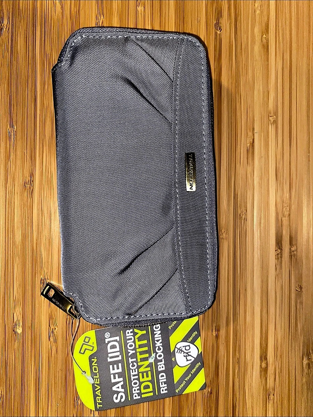 Travelon RFID Blocking Single Zip Wallet in Gray & Purple
